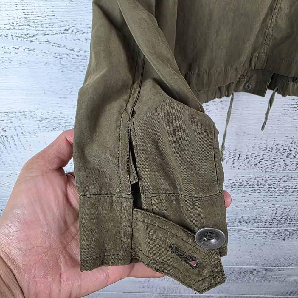 Brandy Melville Hailey Utility Jacket Olive Hooded Cargo OS - Picture 7 of 8
